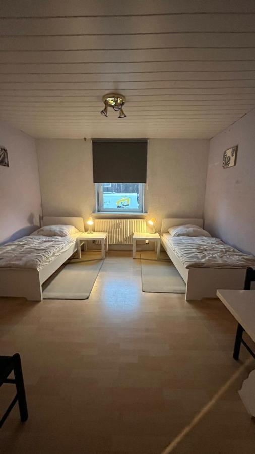 Ferienwohnung Monteure, Ganzes Haus, Schwarzheide, Haus 1 Exterior foto