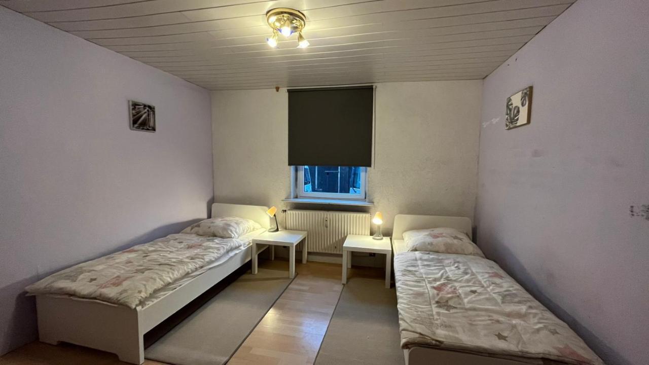 Ferienwohnung Monteure, Ganzes Haus, Schwarzheide, Haus 1 Exterior foto