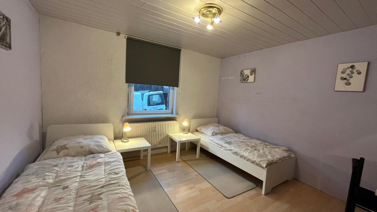 Ferienwohnung Monteure, Ganzes Haus, Schwarzheide, Haus 1 Exterior foto