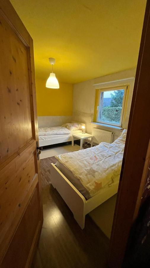 Ferienwohnung Monteure, Ganzes Haus, Schwarzheide, Haus 1 Exterior foto
