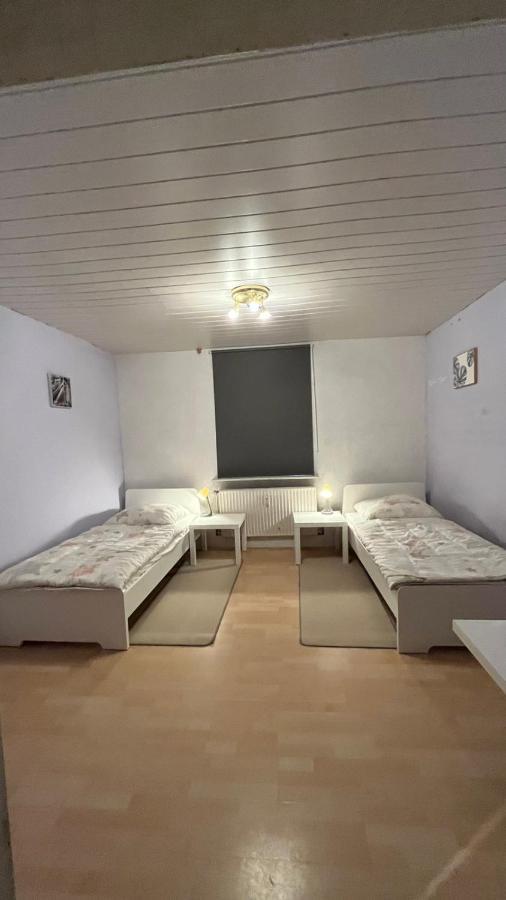 Ferienwohnung Monteure, Ganzes Haus, Schwarzheide, Haus 1 Exterior foto